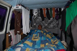 Wäsche aufhängen im Bus